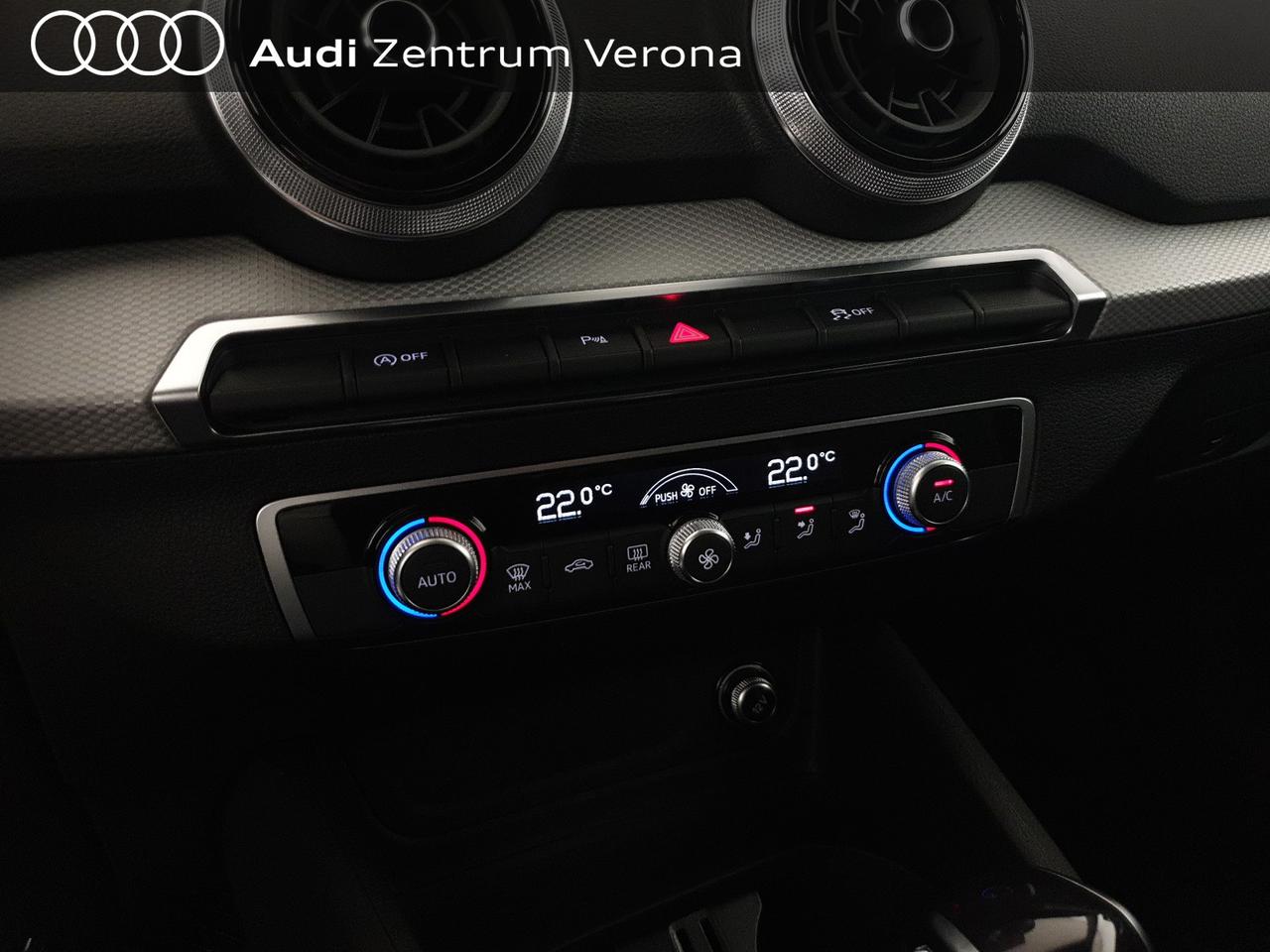 35TFSI 150CV S tronic Identity Black