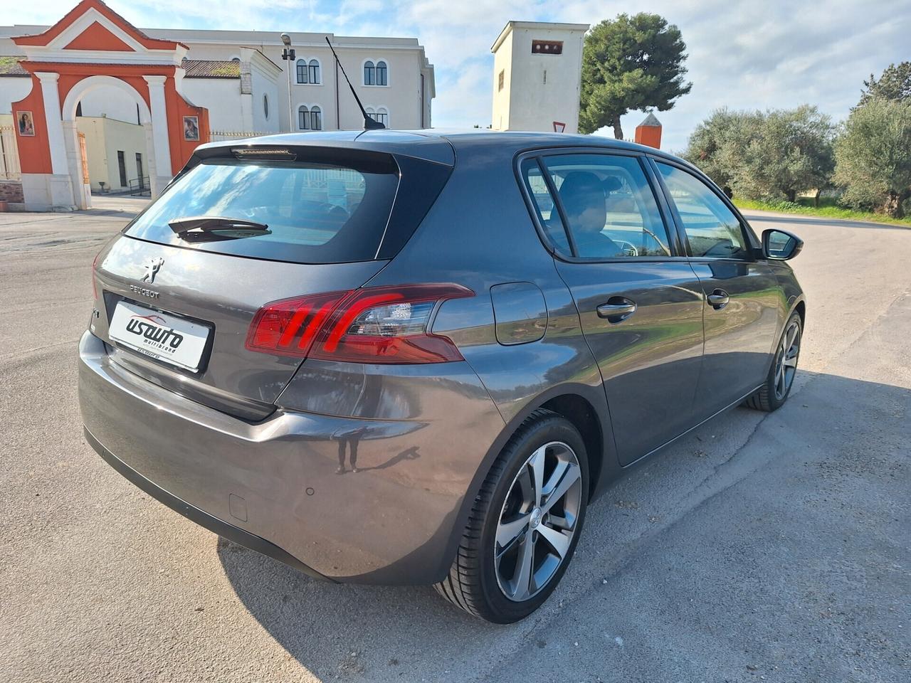 Peugeot 308 1.6HDi 120 cv BERLINA NAVI 2018 PERFETTA