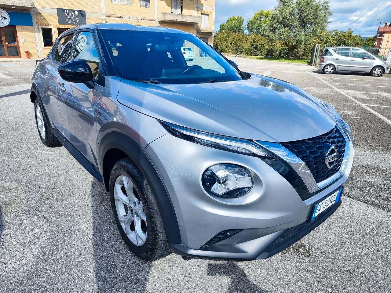 Nissan Juke 1.0 DIG-T 114 CV N-Connecta