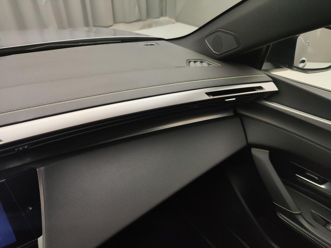 PEUGEOT 308 III 2021 SW 1.2 HYBRID 145CV GT E-DCS6