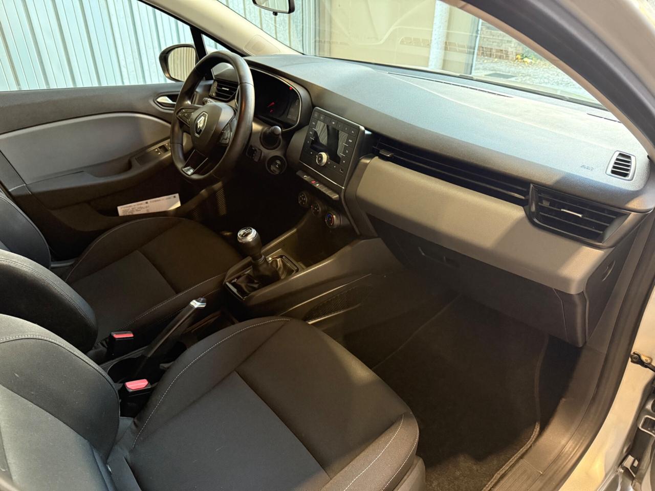 Renault Clio Life 1.0 benz guidabile da neopatentati