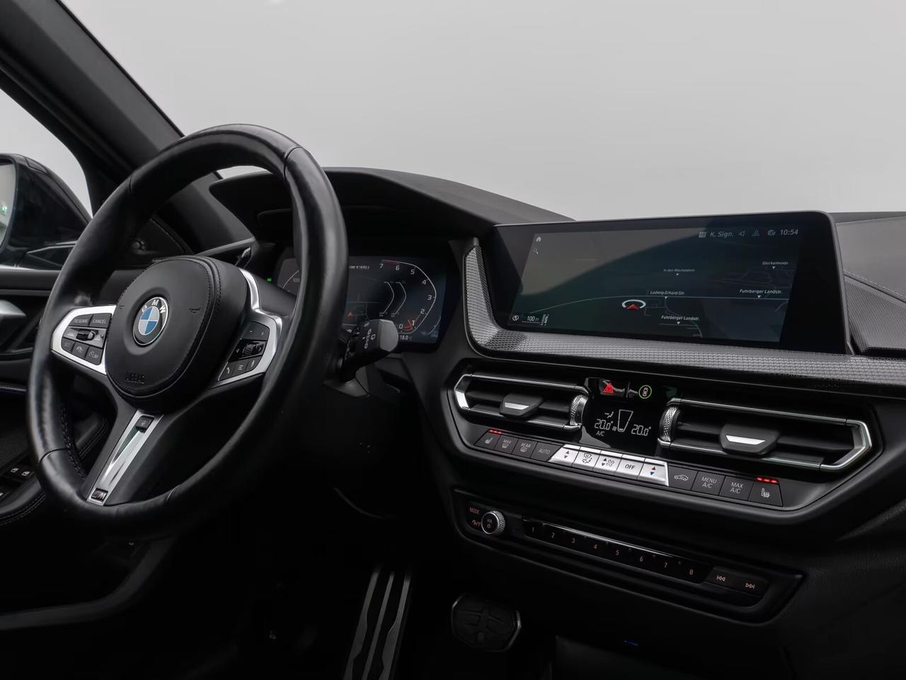 Bmw M135 M 135i xDrive SEDILI A GUSCIO PELLE TETTO PANORAMICO