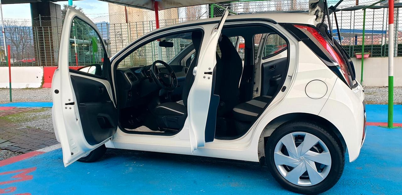 TOYOTA AYGO ANNO 2015 1.0 BENZINA KM 78 MILA EURO 6/B