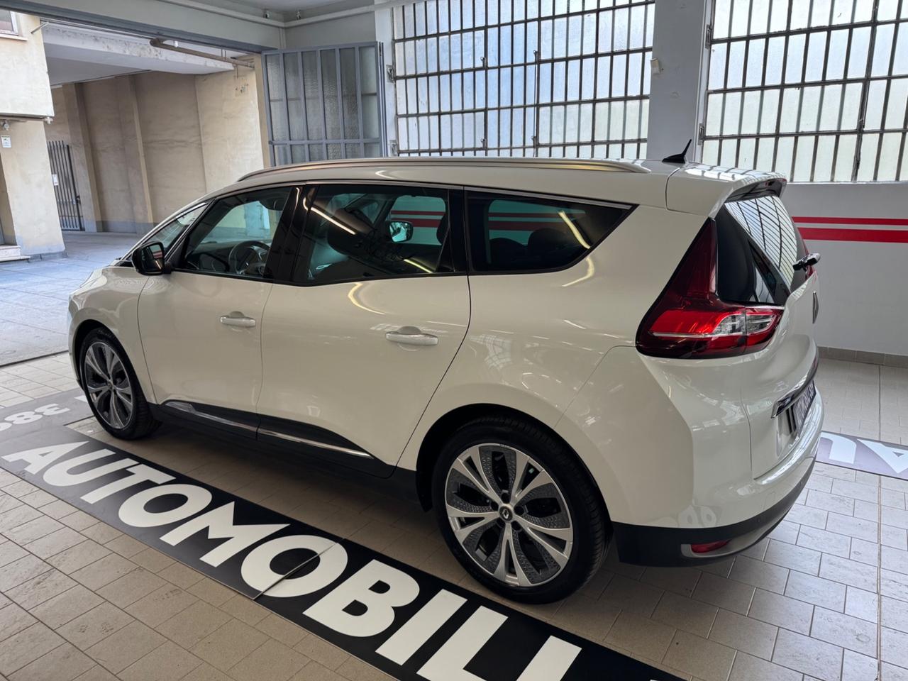 Renault Grand Scenic Blue dCi 120 CV EDC Intens