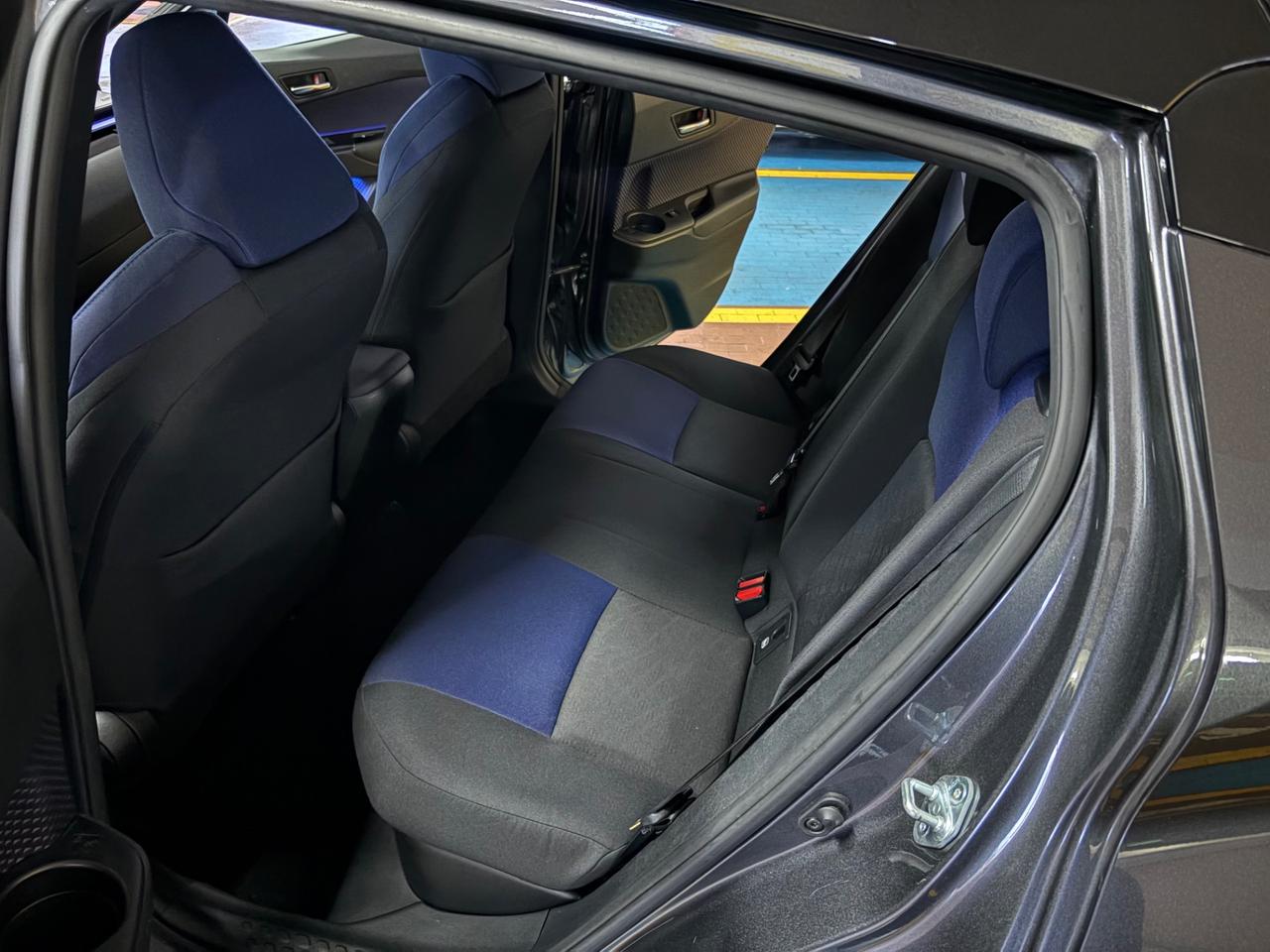 Toyota C-HR 1.8 Hybrid E-CVT Style