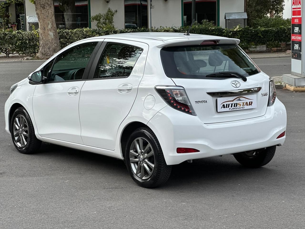 Toyota Yaris 1.0 5 porte Active