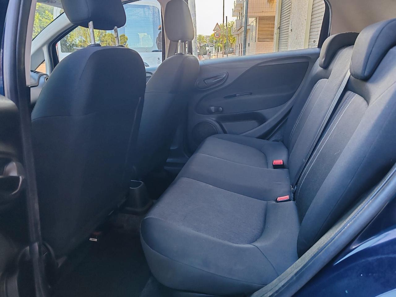 FIAT PUNTO 1.4 5 PORTE NATURAL POWER 2015