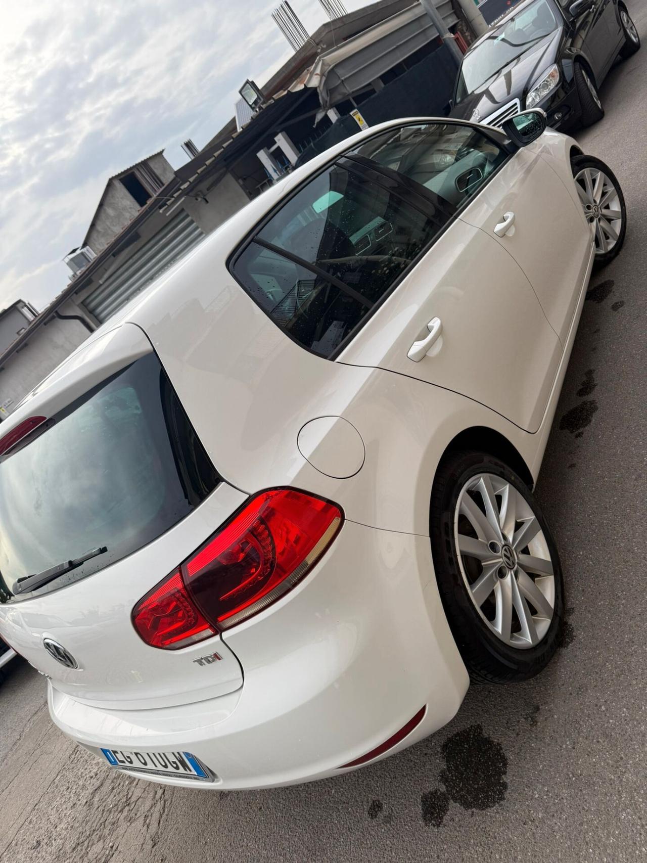 Volkswagen Golf 1.6 TDI DPF 5p. Highline