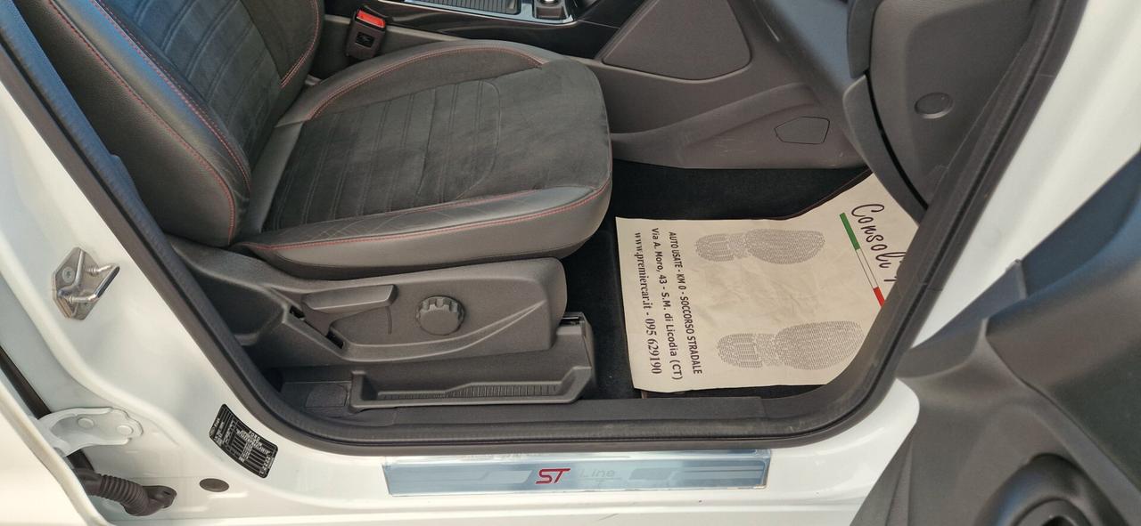 Ford Kuga 1.5 TDCi 120cv 2WD ST-Line X