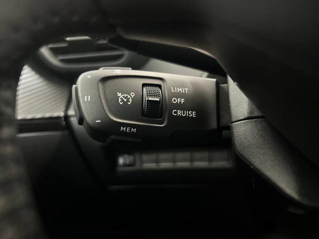 PEUGEOT 2008 PureTech 100 S&S Allure VISION PACK & DRIVE ASSIST
