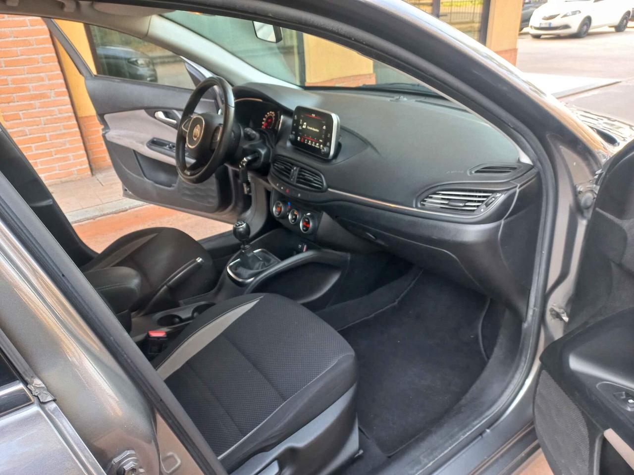 Fiat Tipo 1.6 Mjt S&S 5 porte Lounge