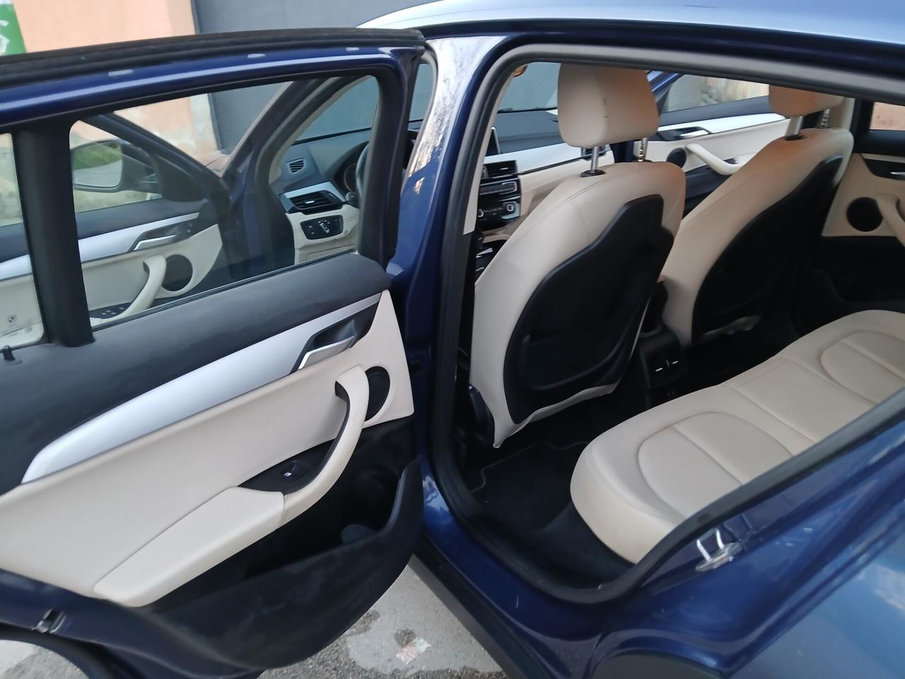 BmwX2 sDrive16d KM certificati 1proprietario NuovA