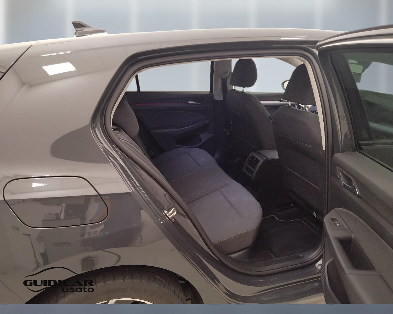 VOLKSWAGEN Golf VIII 2020 - Golf 1.0 etsi evo Life 110cv dsg
