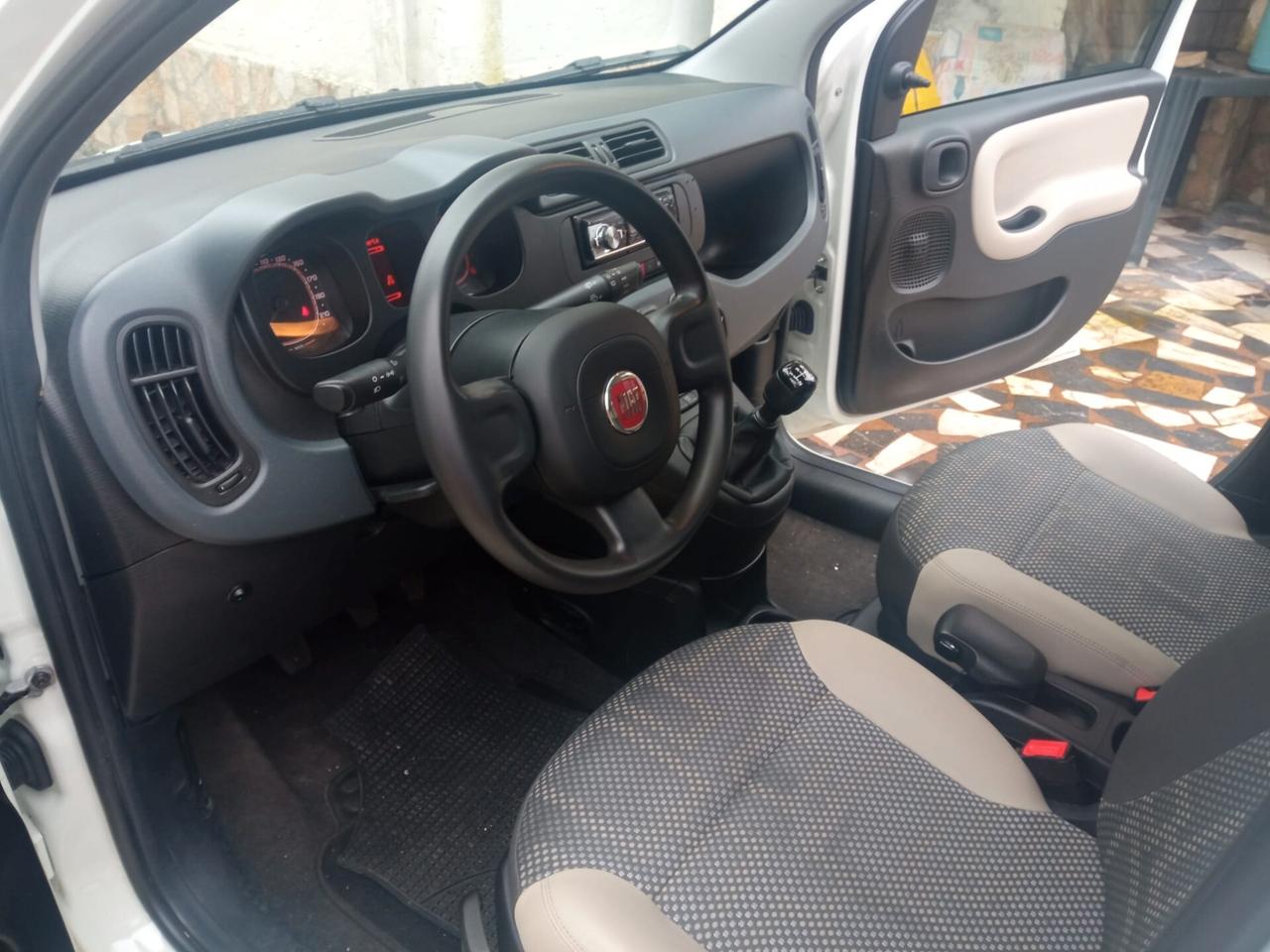 Fiat Panda 1.3 MJT 95 CV S&S Lounge BARRE TETTO CLIMA MULTIF. VETRI OSCURATI PARACOLPI FENDINEBBIA