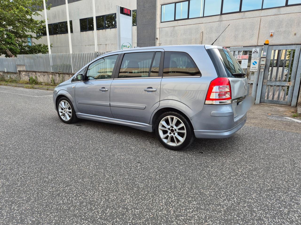 Opel Zafira 1.9 CDTI 120CV Enjoy