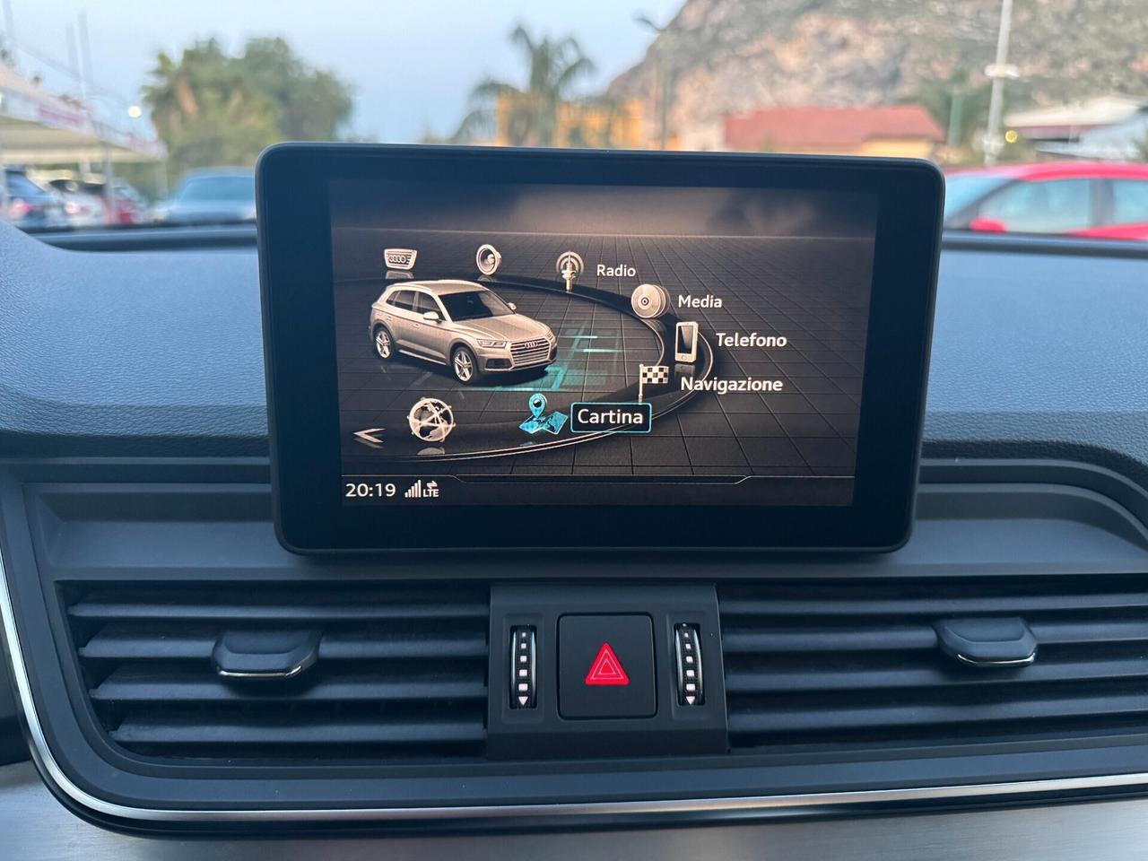AUDI Q5 2.0 S-LINE INTERNO ED ESTERNO