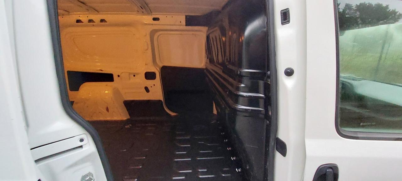 DOBLO" MAXI CARGO 3 POSTI 1,4 T-JET 120 CV METANO DI SERIE POCHI KM PARI AL NUOVO FULL FULL