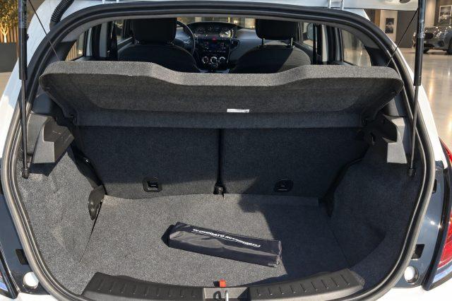 LANCIA Ypsilon HYBRID SILVER