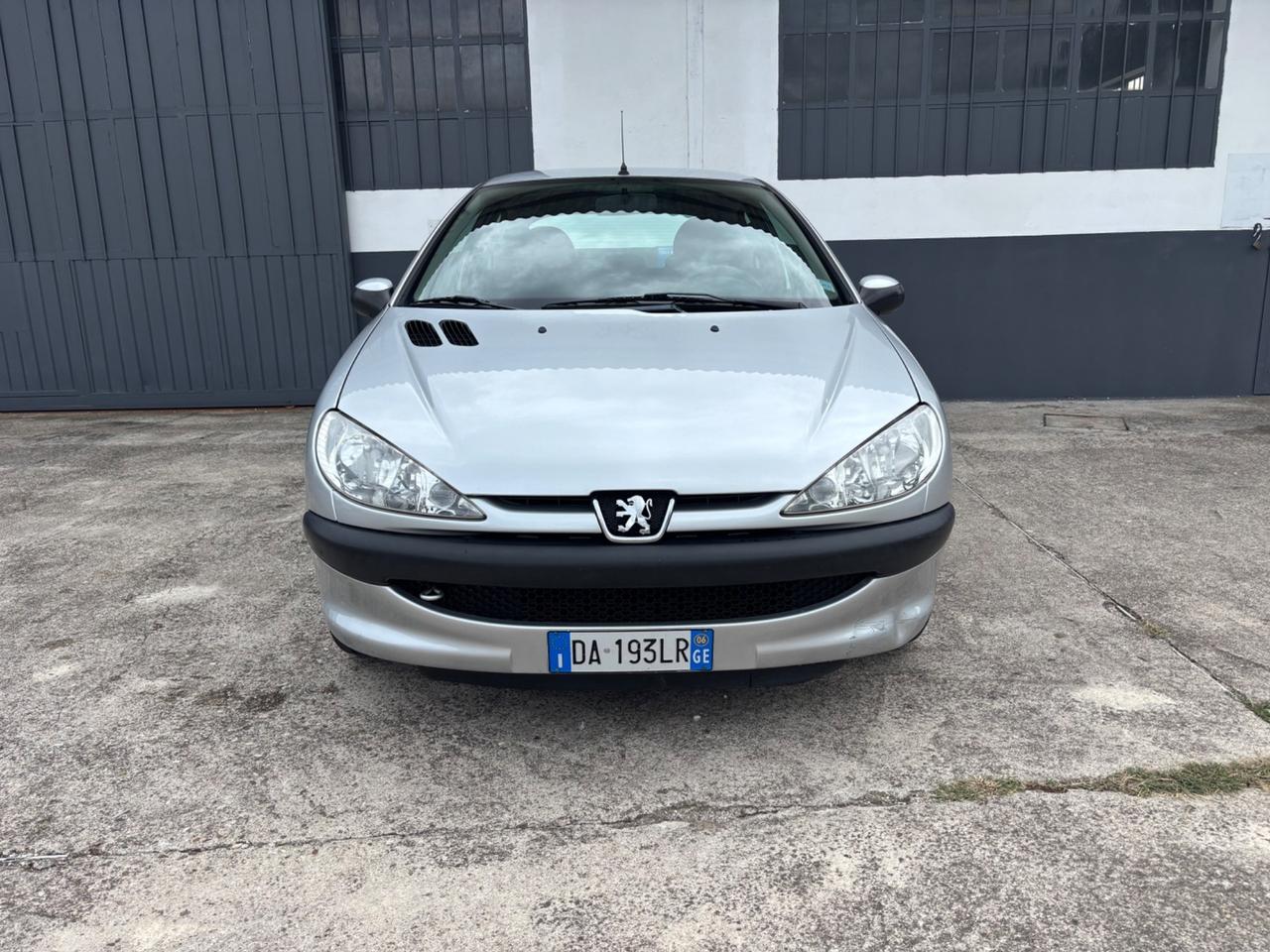 Peugeot 206 1.4 benzina. Neopatentati. Garanzia
