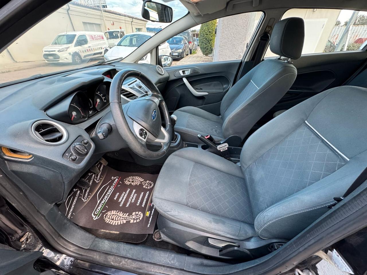 FORD FIESTA 5 PORTE - NEOPATENTATI