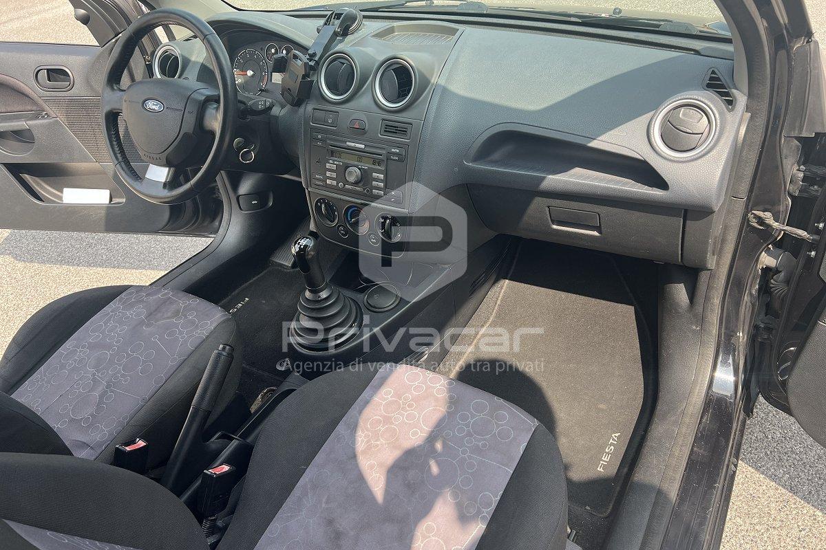 FORD Fiesta 1.2 16V 3p. Titanium