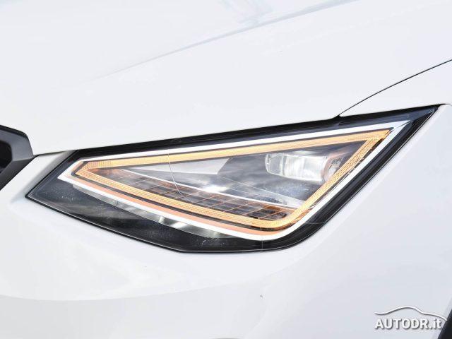SEAT Arona 1.0 TGI FR Fari LED, Retrocamera, Full Link