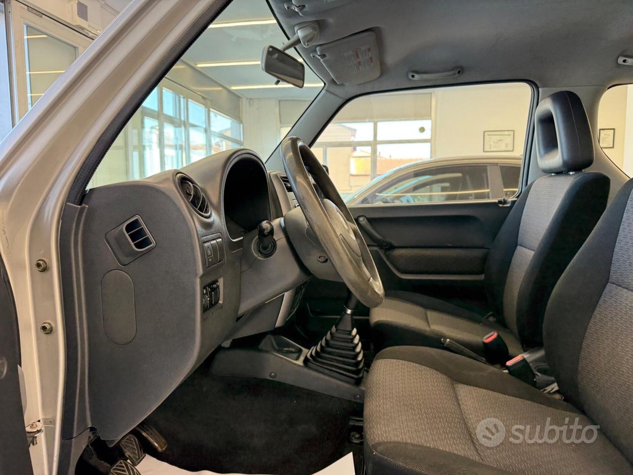 Suzuki Jimny 1.3i 16V cat 4WD okneopatentati