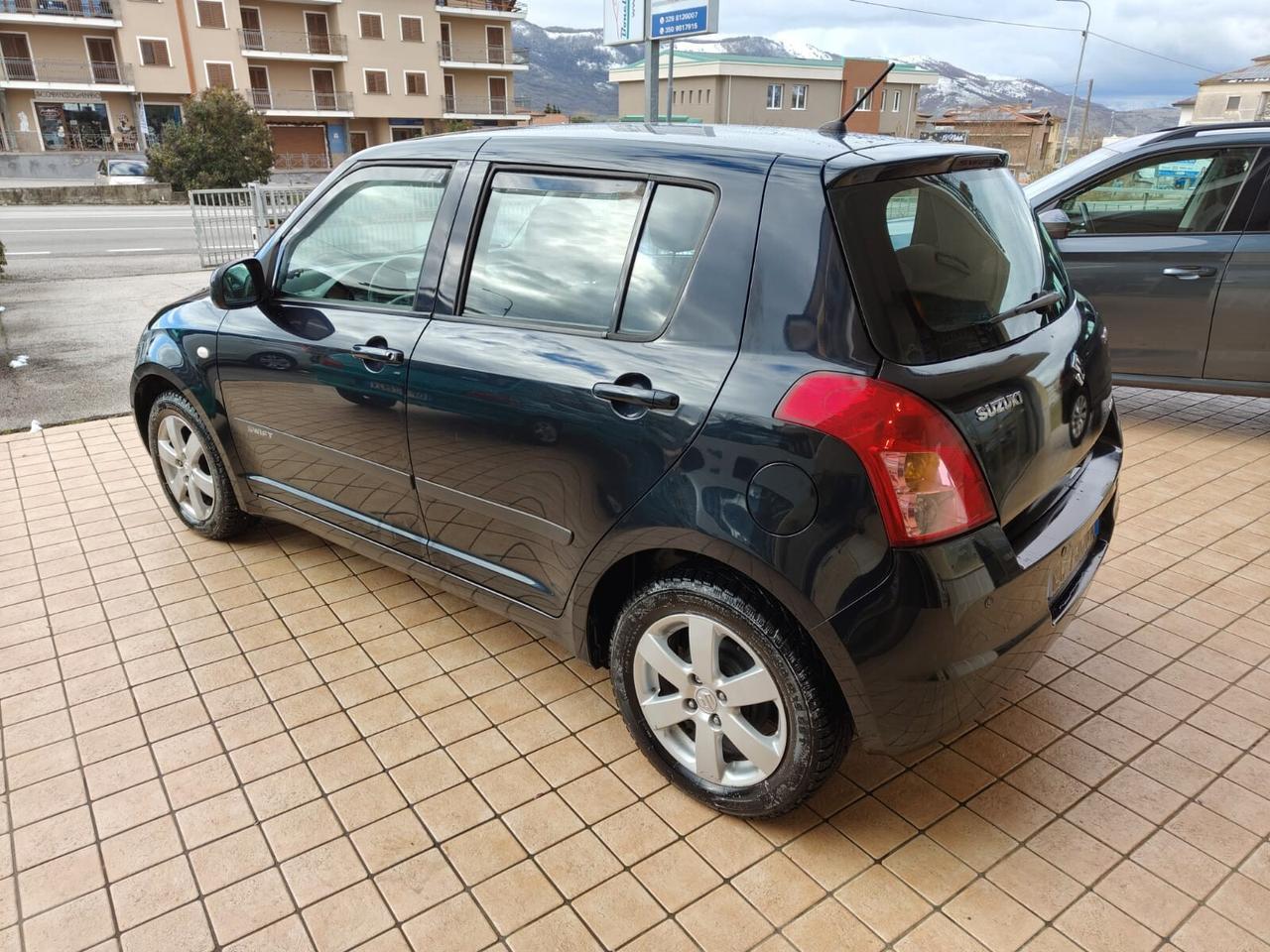 Suzuki Swift 1.3 4x4 5p. Outdoor Line GL