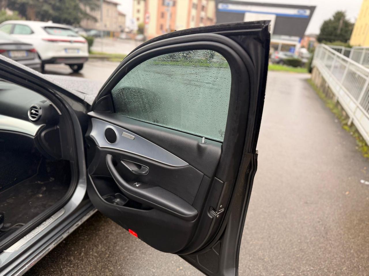 Mercedes-Benz E 220 Business Sport E 220 D #9348