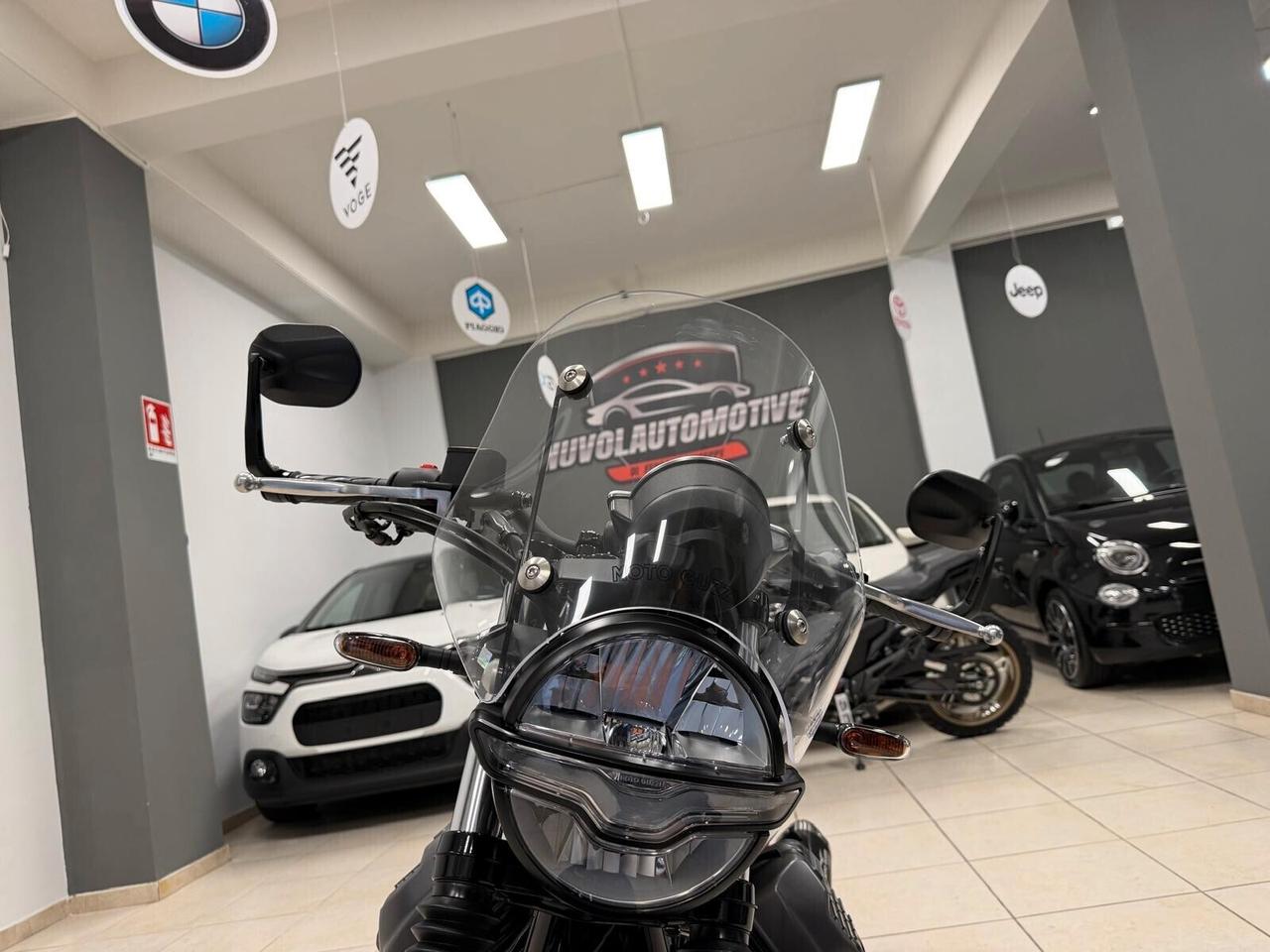 Moto Guzzi V7 STONE TEN