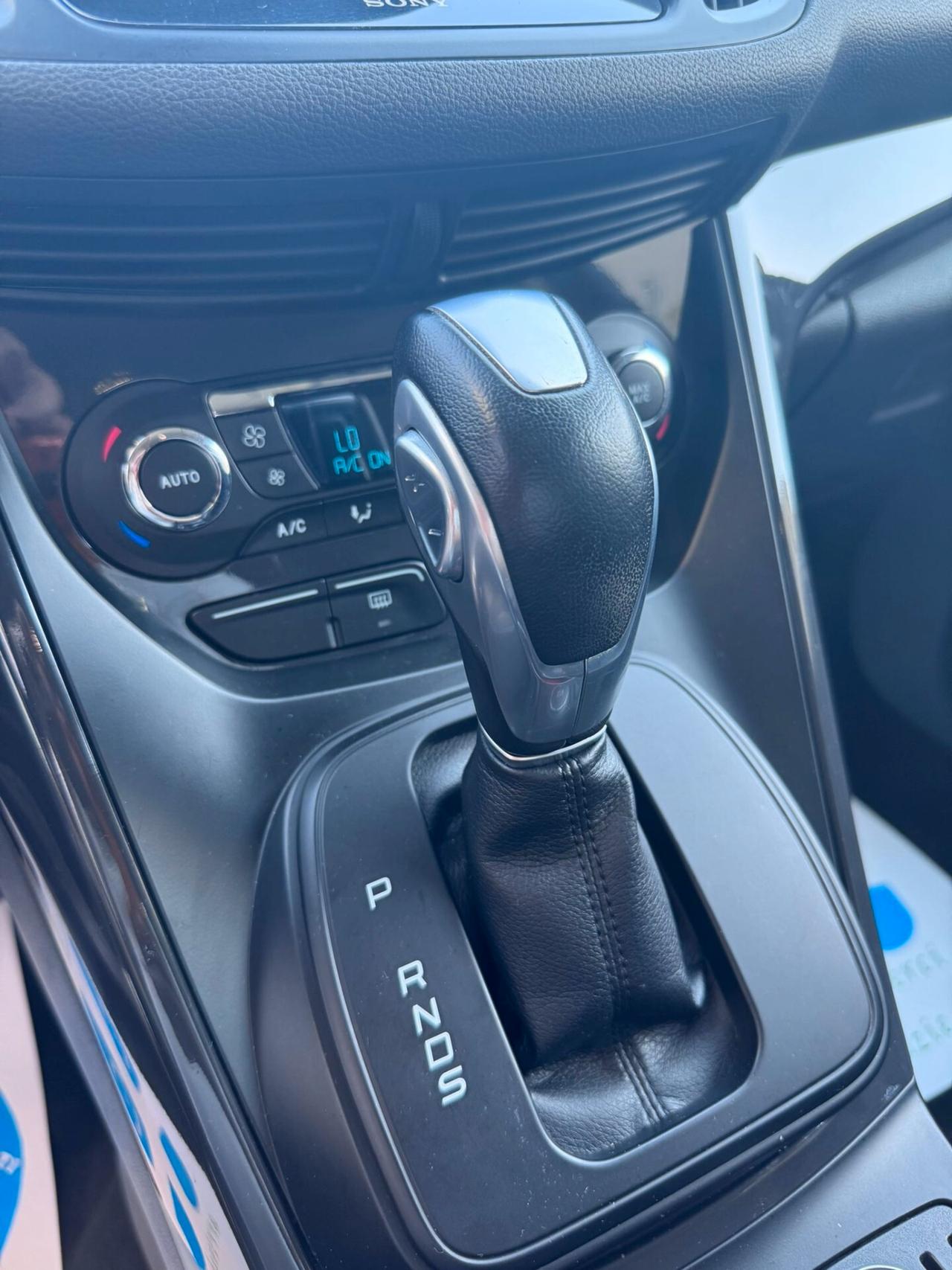Ford Kuga 2.0 TDCI 150 CV S&S 4WD Powershift Titanium