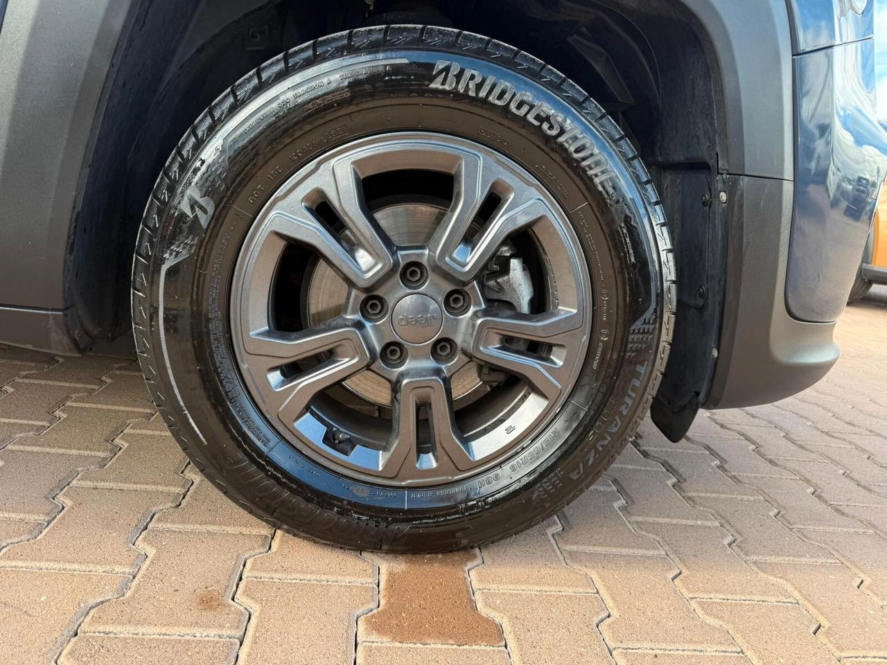 Jeep Renegade 1.6 Mjt 130 CV Longitude