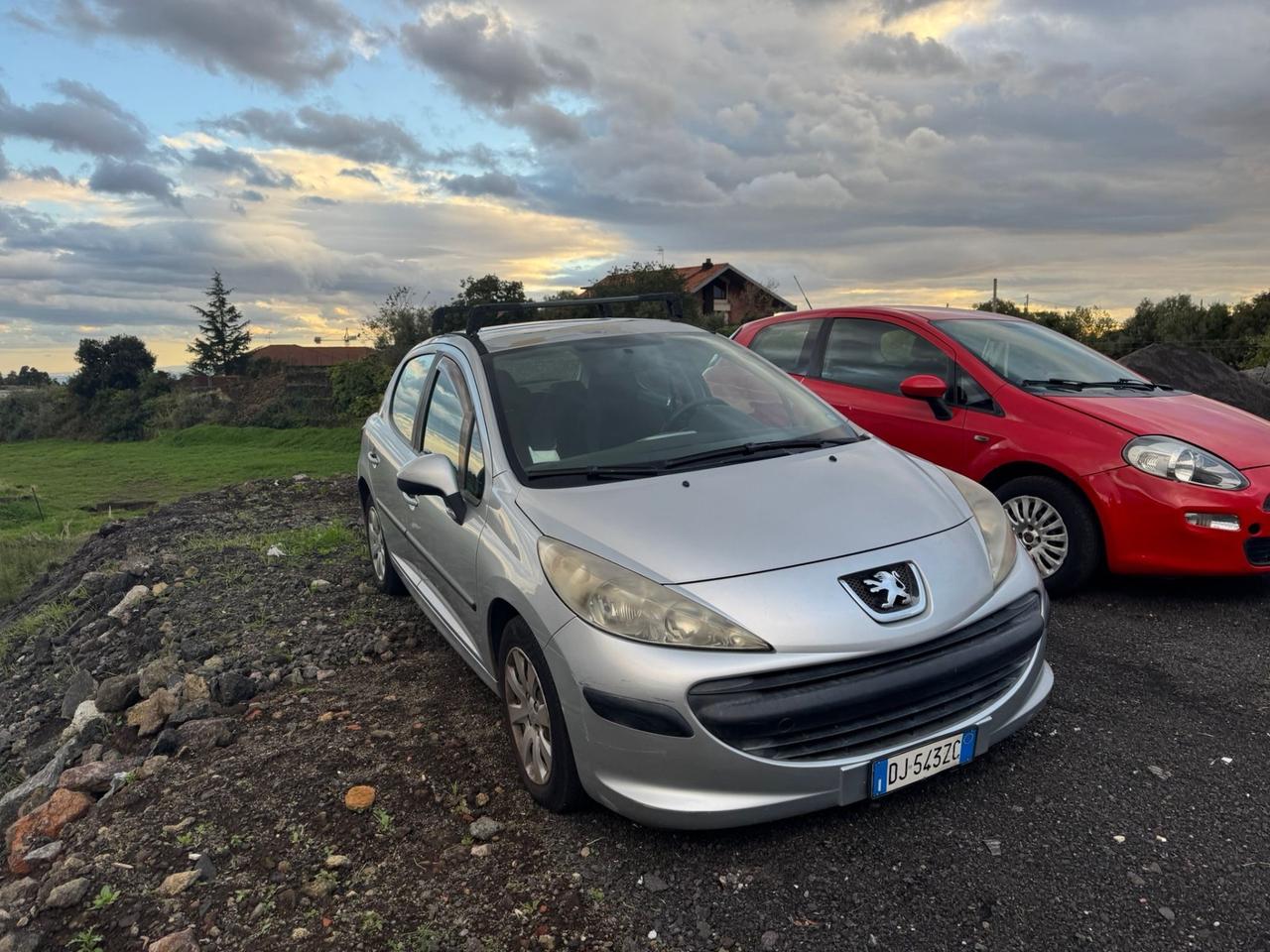 Peugeot 207 1.4 8V 75CV 5p. X Line