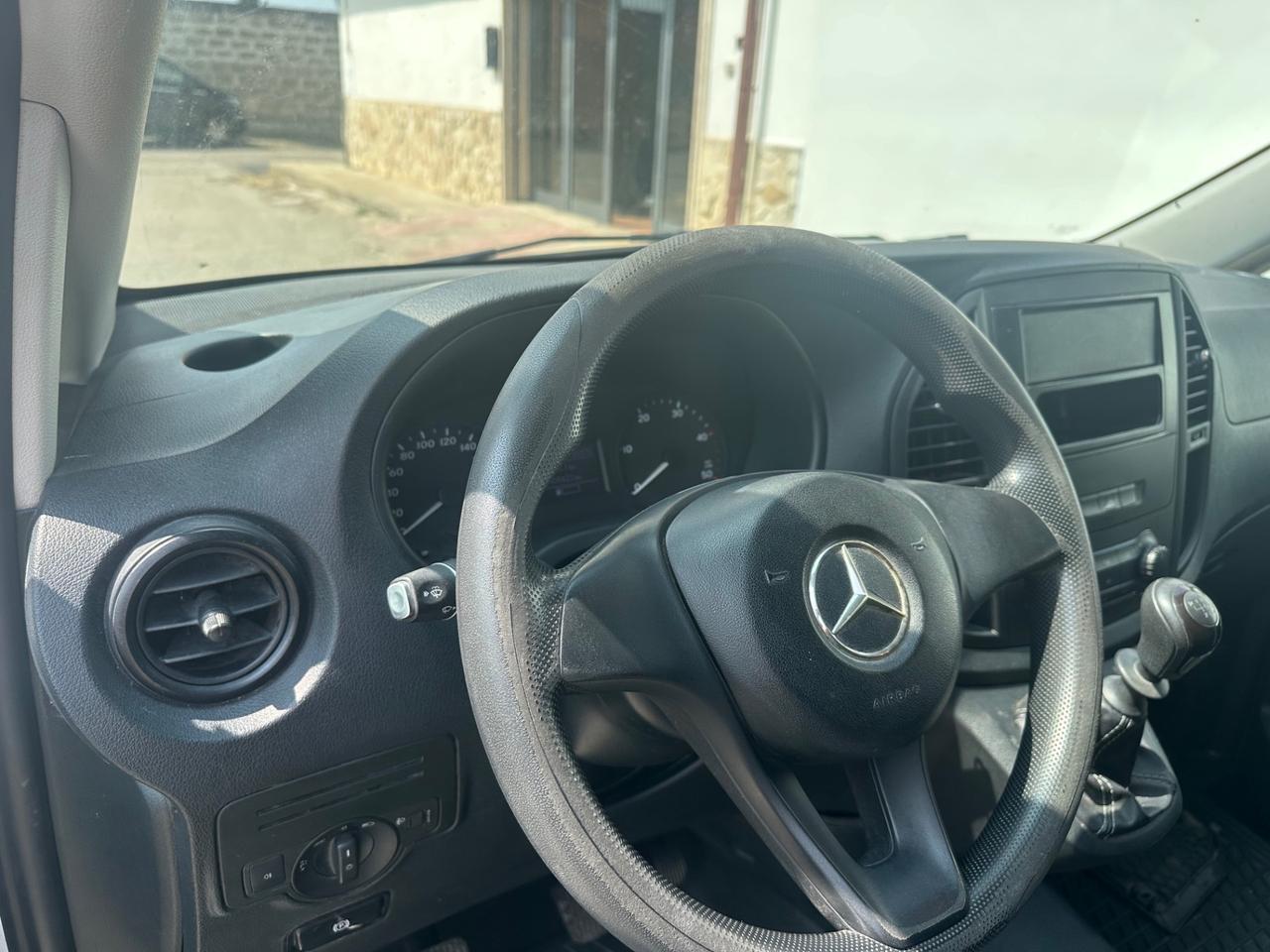 MERCEDES Vito vito 111 cdi long E6