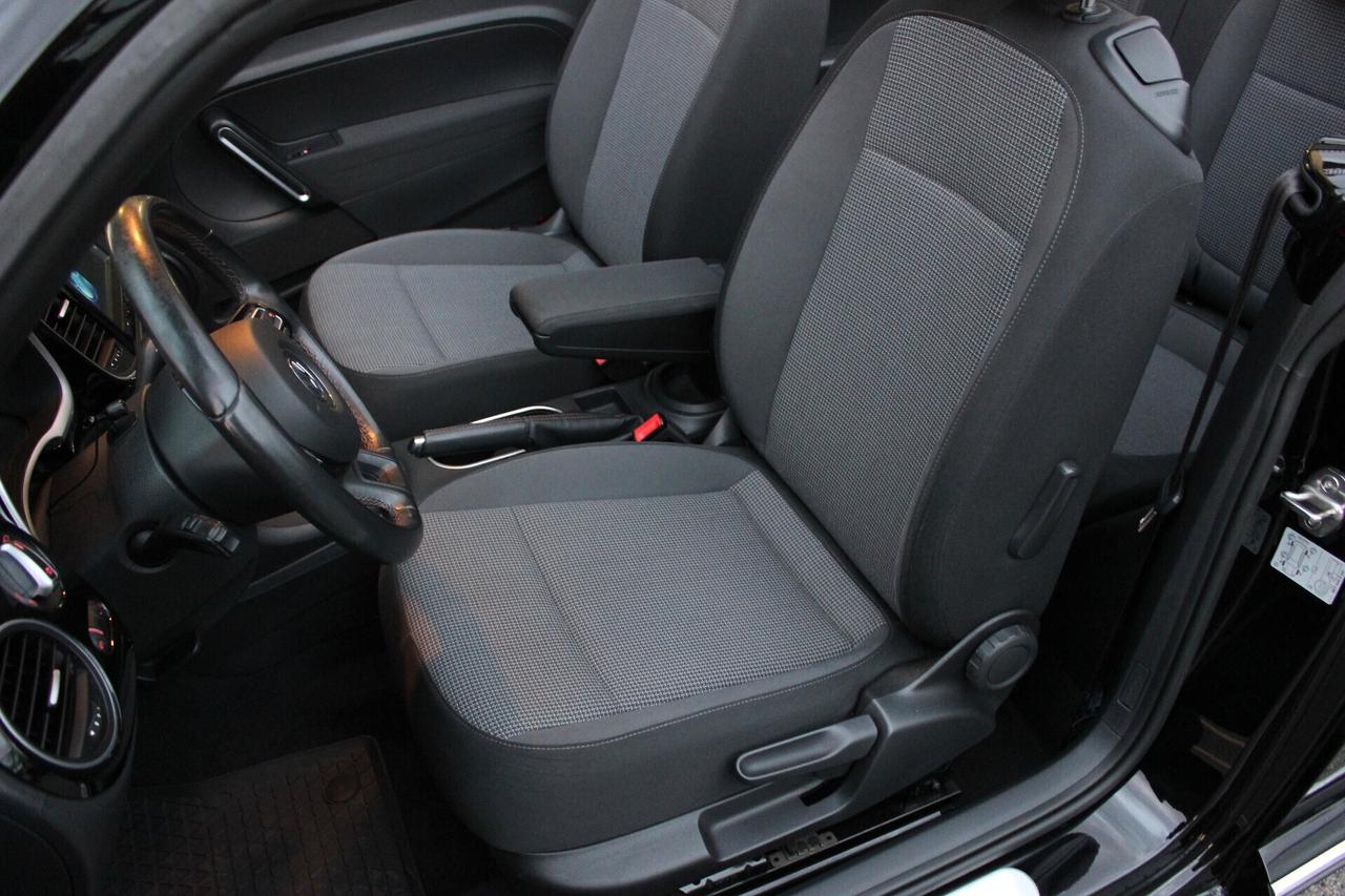 Volkswagen Maggiolino Cabrio 2.0 TDI DSG SENSORI SEDILI RISCALDATI