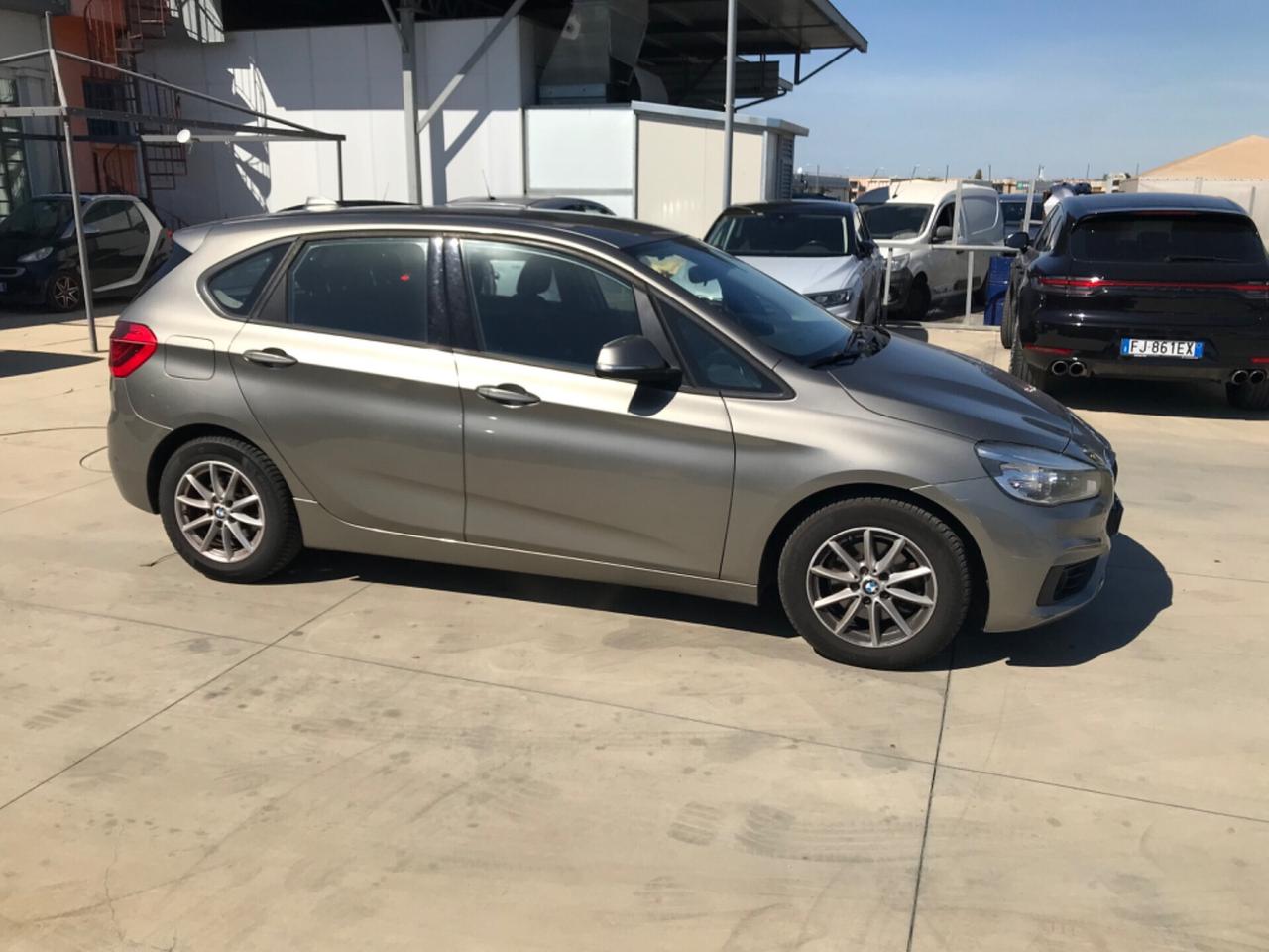 Bmw 2er Active Tourer 216d Active Tourer Advantage