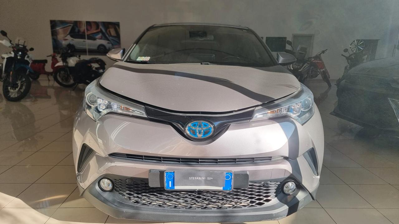 Toyota C-HR 1.8 Hybrid E-CVT Lounge
