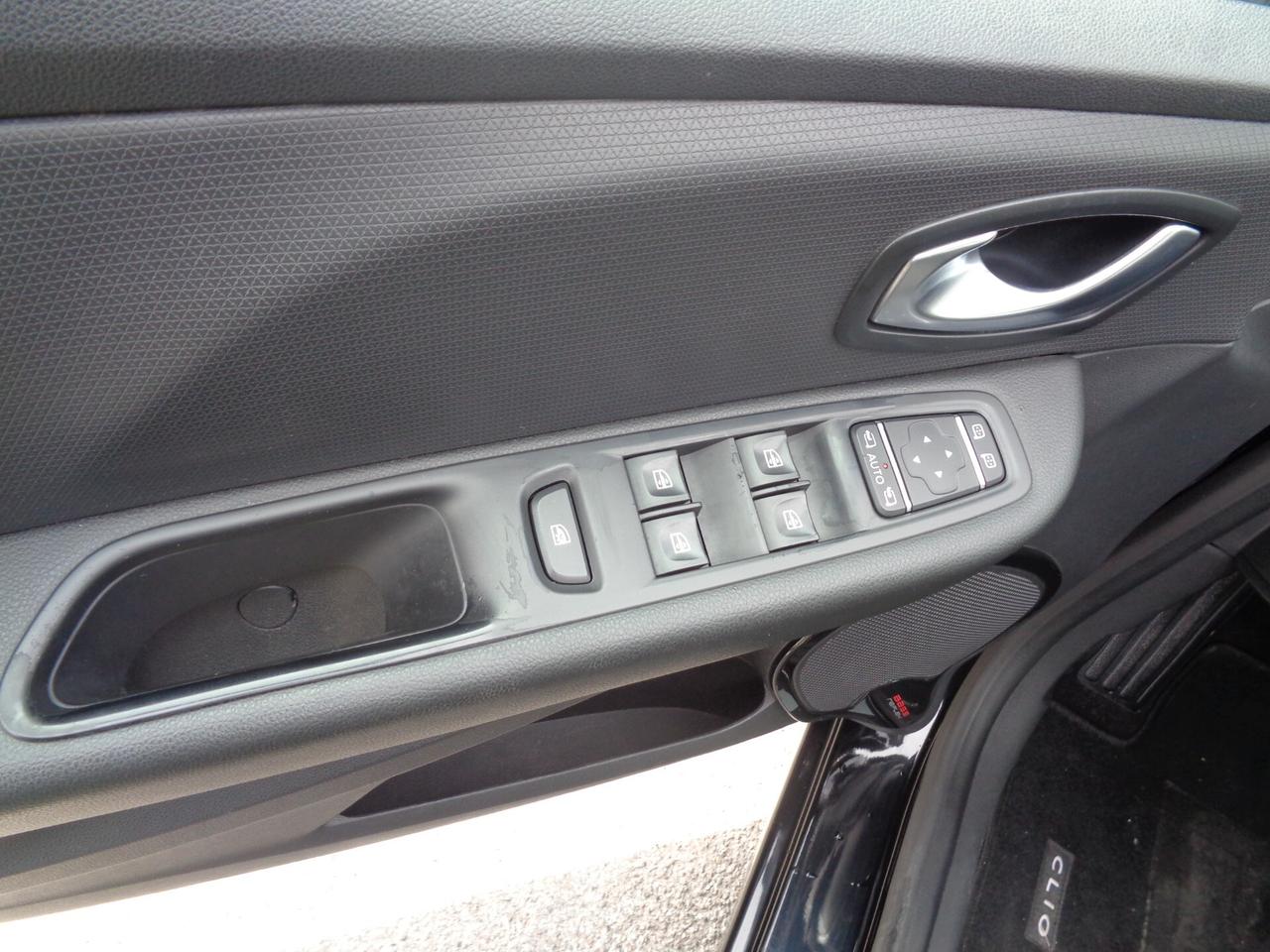 Renault Clio TCe 12V 75 CV 5 porte Duel