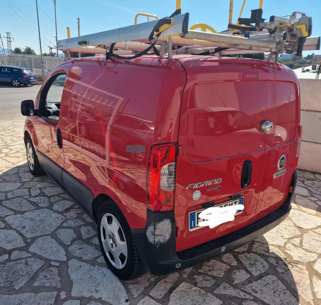 Fiat Fiorino 1.3 MJT 95CV Adventure Euro 6B 2017