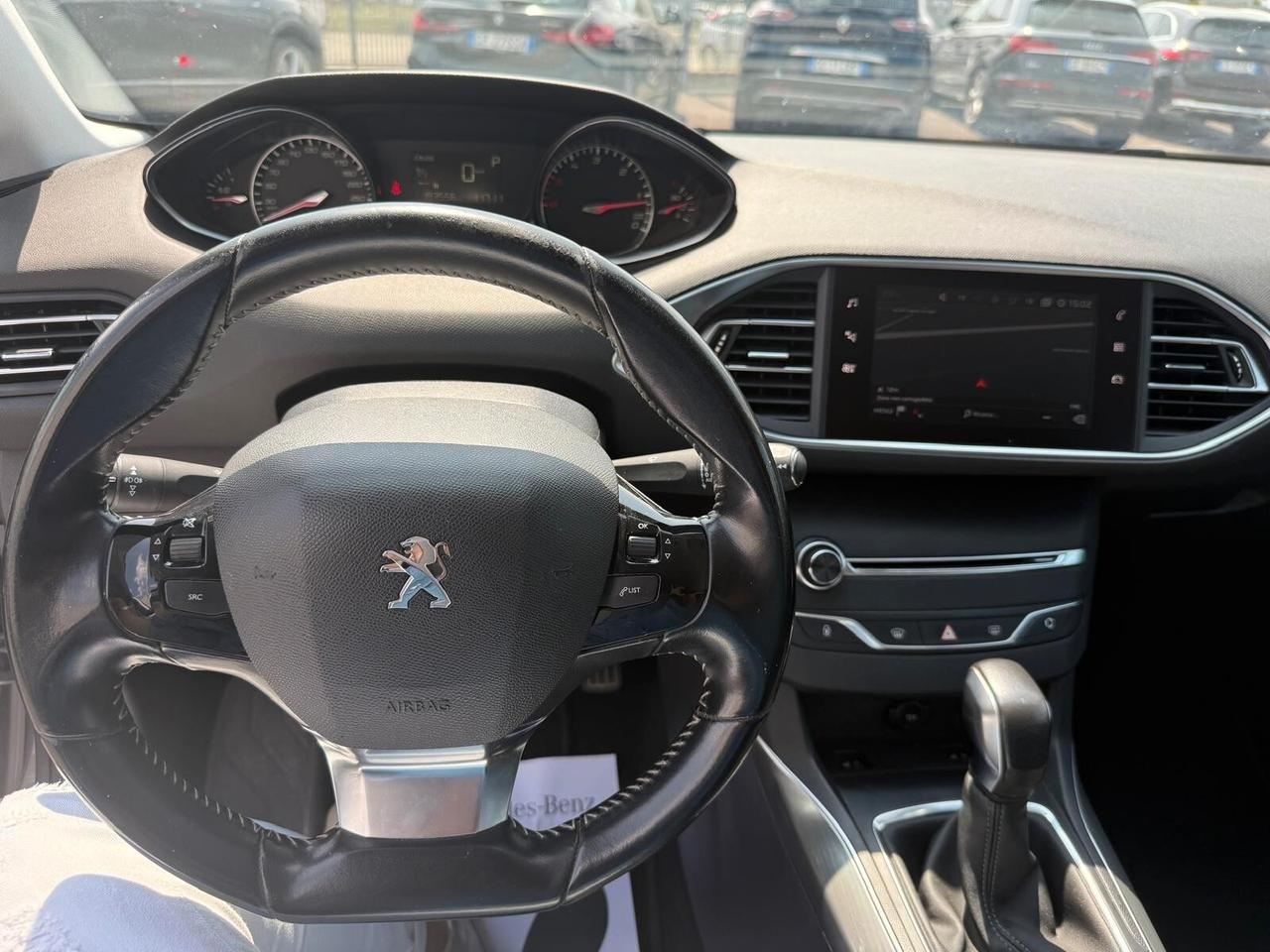 Peugeot 308 BlueHDi 120 S&S EAT6 SW Allure