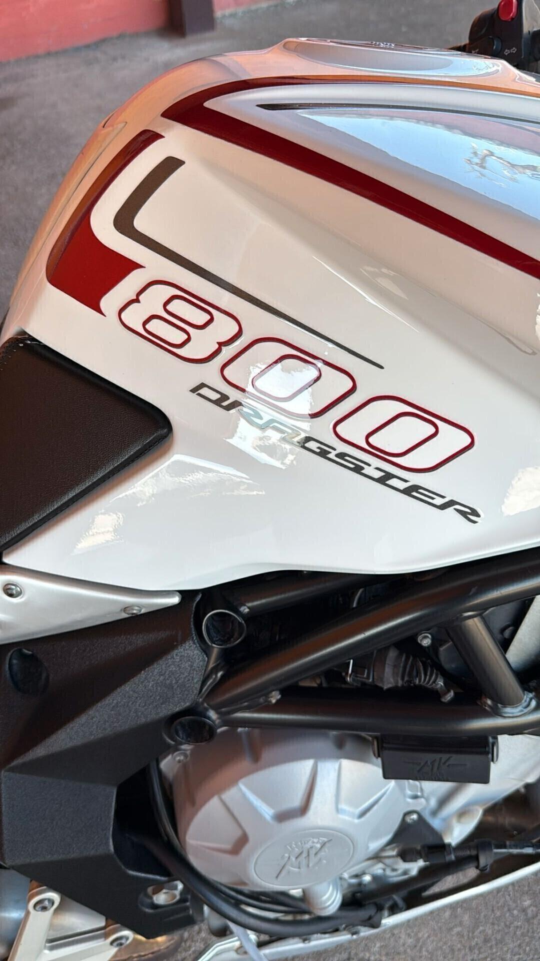 Mv Agusta brutale 800 dragster permuta auto/moto