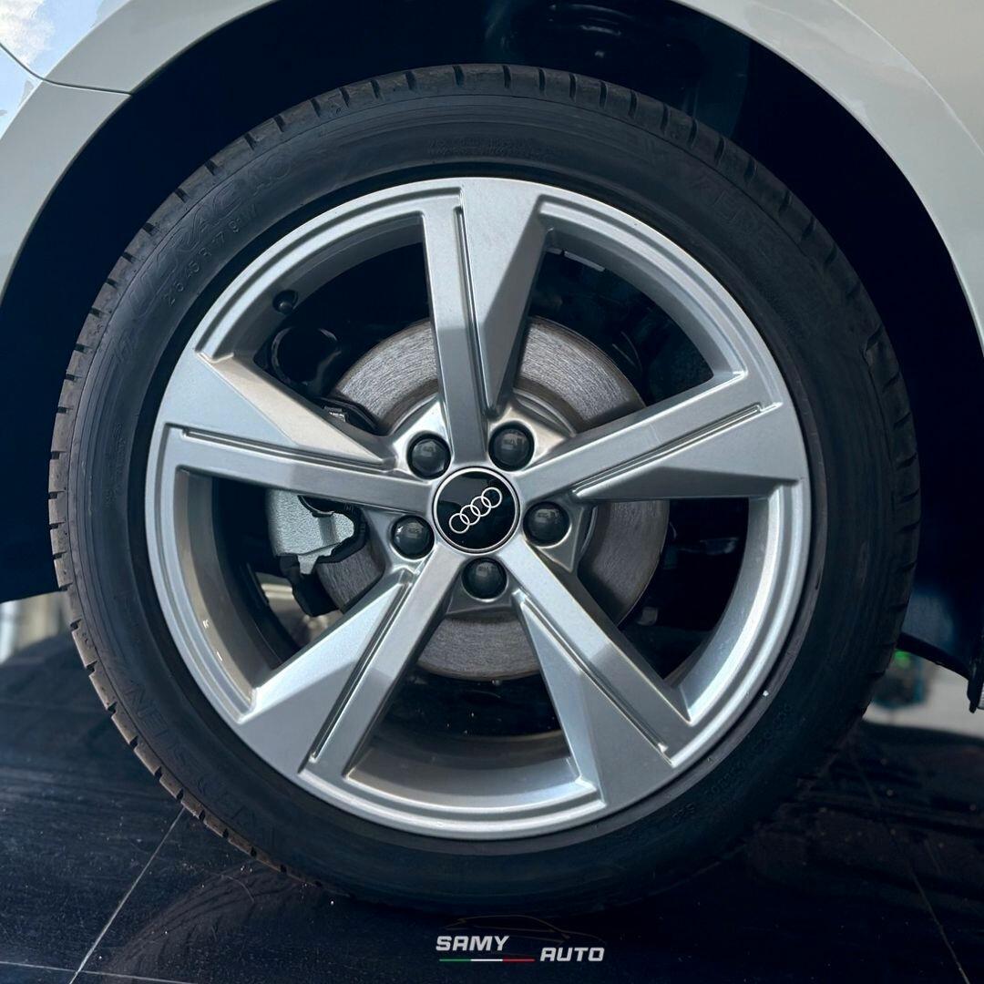 Audi A1 SPB 30 TFSI S tronic line edition