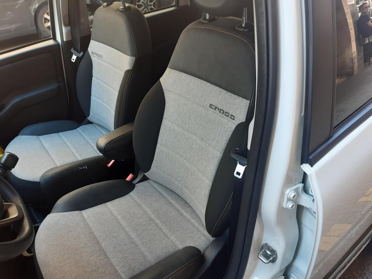 Fiat Panda Cross 1.0 FireFly S&S Hybrid SOLO 17.000 Km.