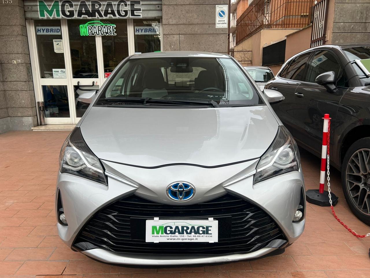 Toyota Yaris 1.5 Hybrid 5 porte Business