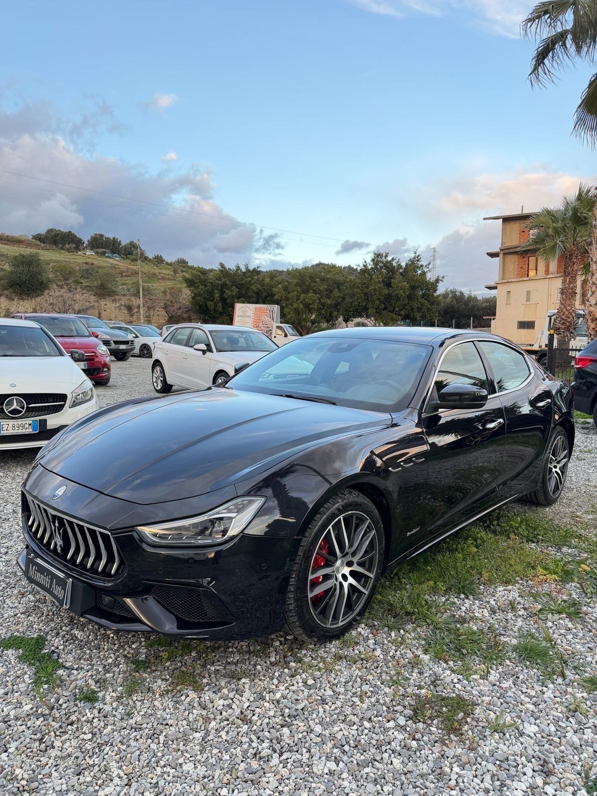 Maserati Ghibli V6 Diesel 275 CV gransport