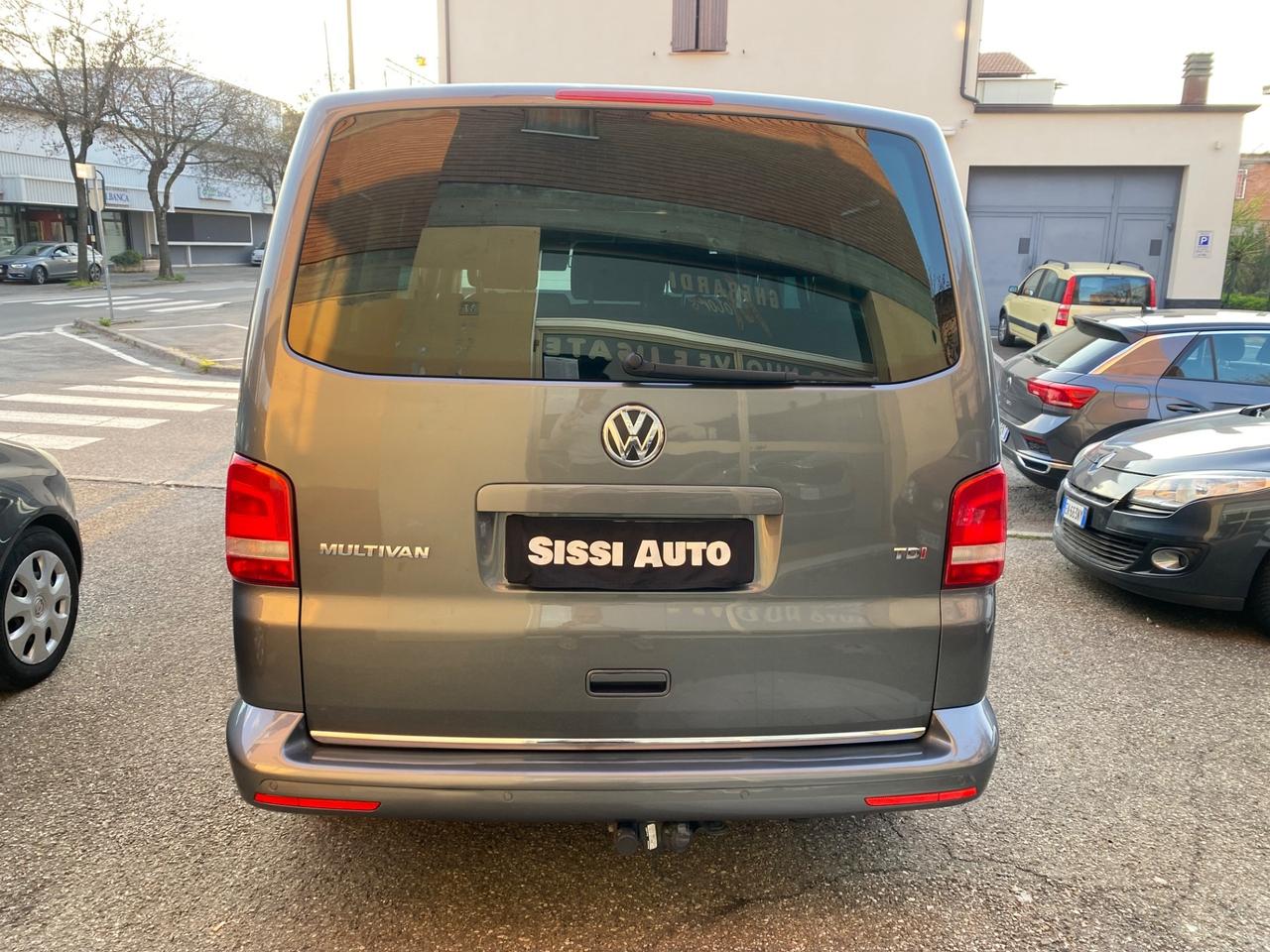 Volkswagen Multivan 2.0 TDI 140CV Highline 7 posti NEOPATENTATI!!!