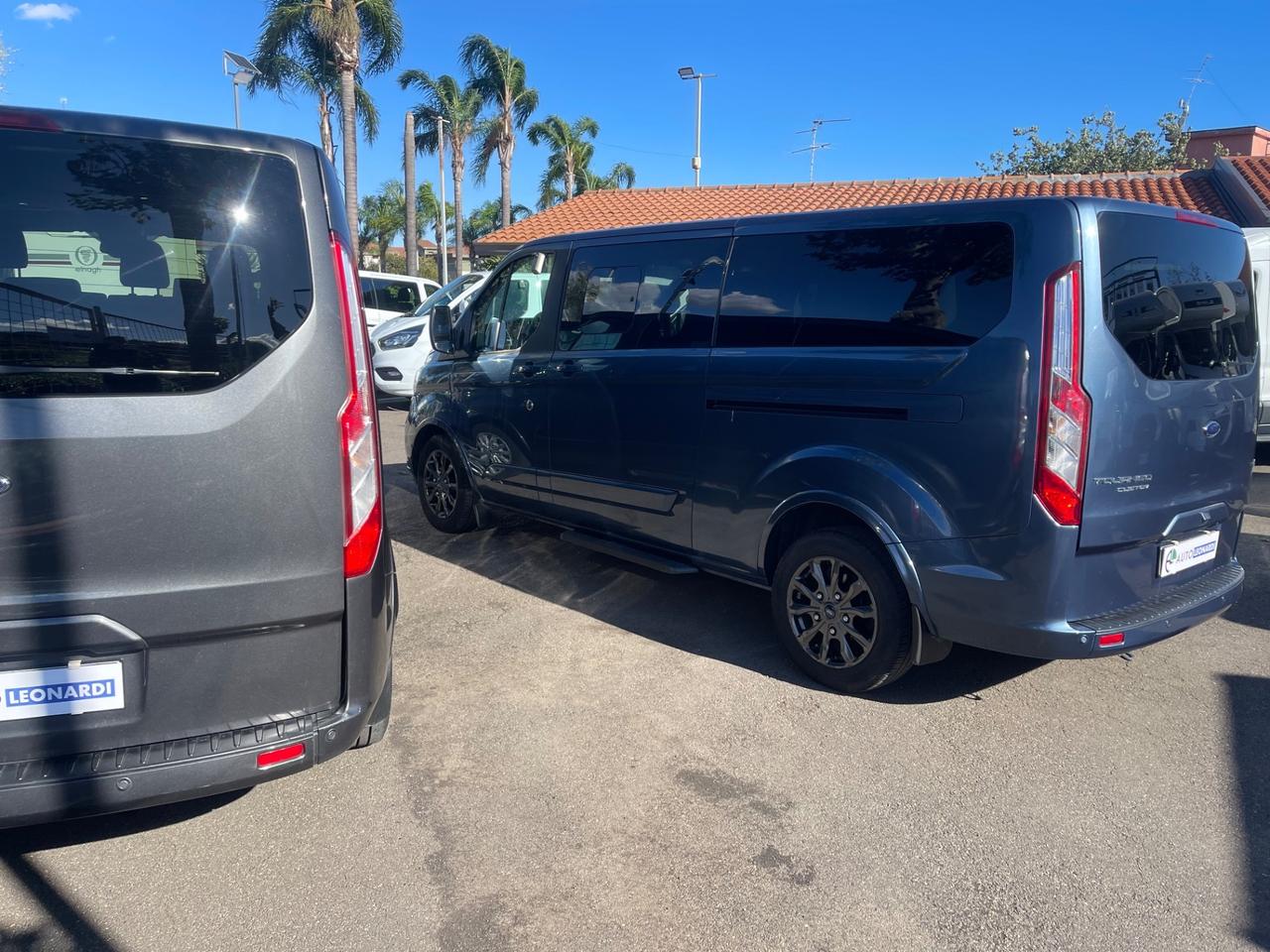 Ford Tourneo Custom 2.0 EcoBlue PL Titanium 8 e 9 posti