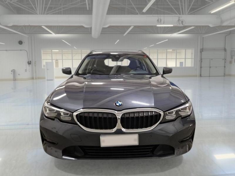 BMW 320 XDRIVE 48V BUS.ADV. TOURING AUT 5 PORTE STATION WAGON