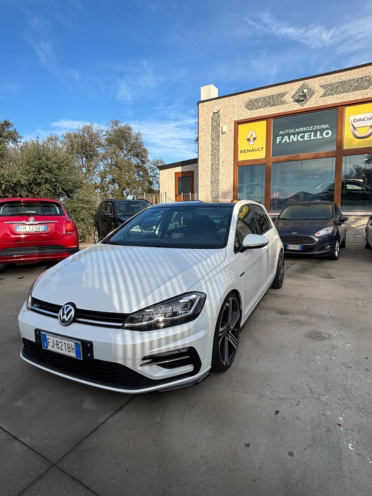 Volkswagen Golf 2.0 TDI 5p. R Line