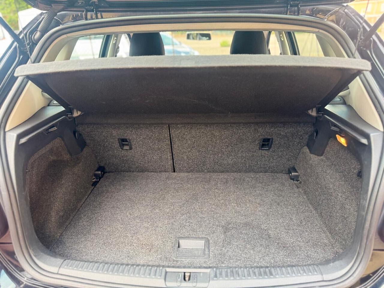 Volkswagen Polo 2017 1.4 Diesel CINGHIA FATTA